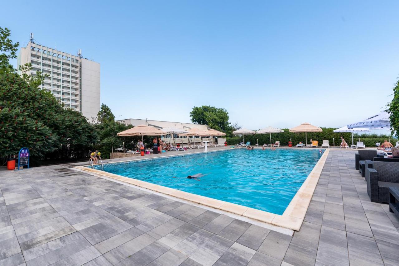 Hotel Capitol Юпитер Екстериор снимка