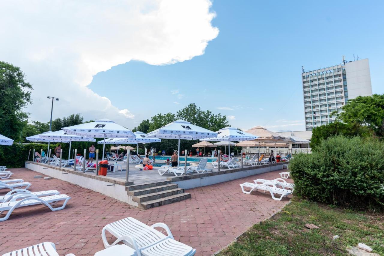 Hotel Capitol Юпитер Екстериор снимка